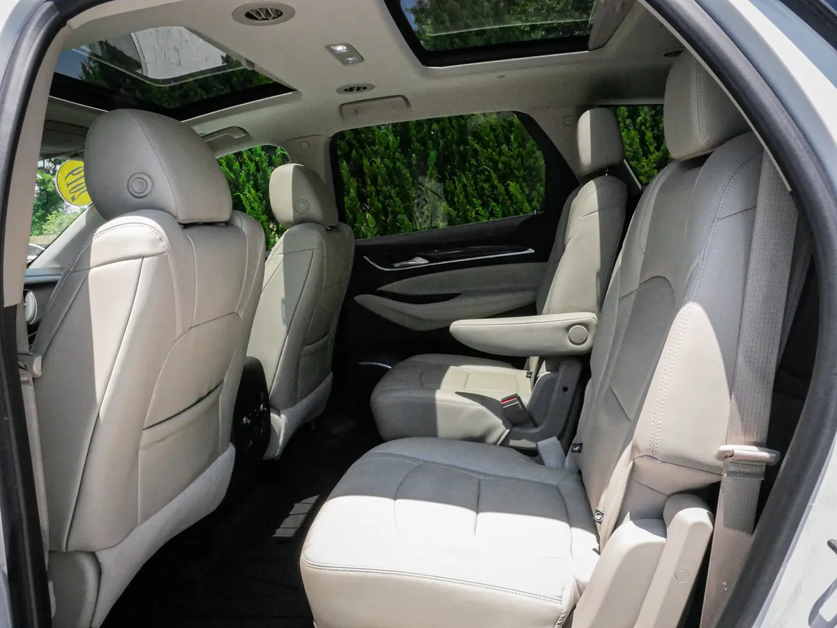 2019 Buick Enclave Premium thumbnail 30