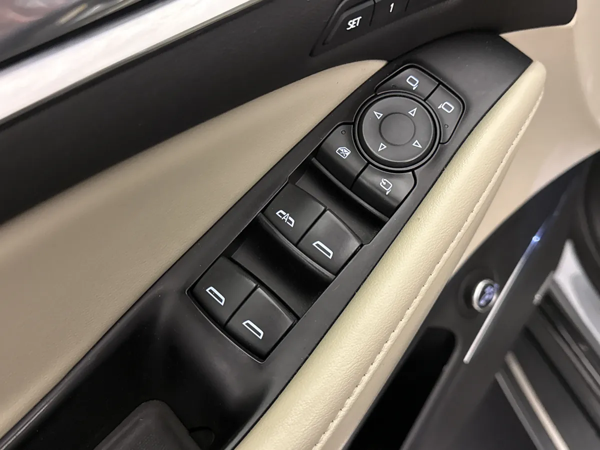 2019 Buick Enclave Premium thumbnail 13