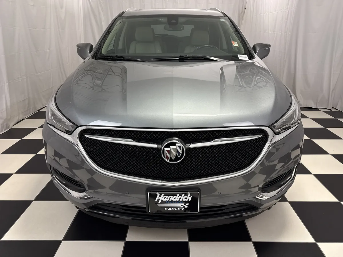 2019 Buick Enclave Premium thumbnail 2