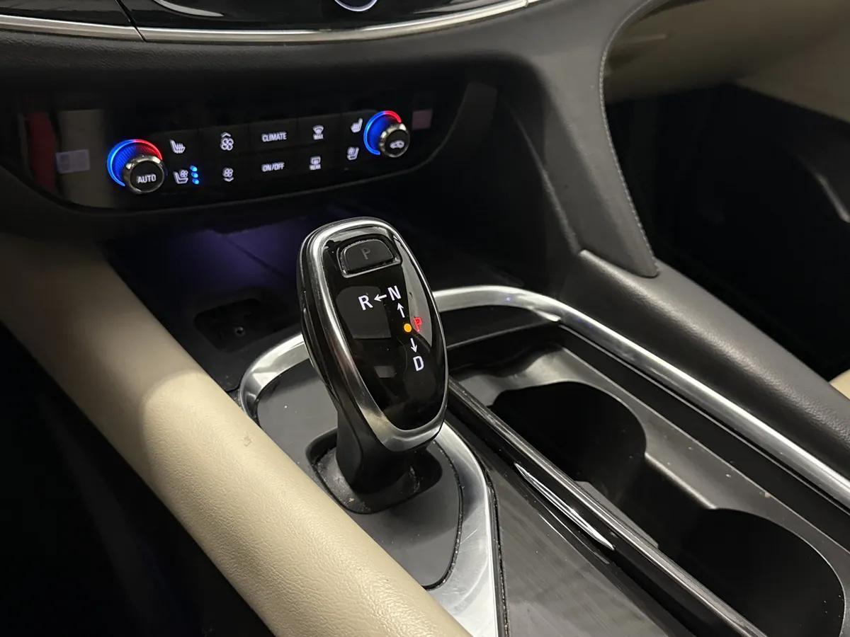 2019 Buick Enclave Premium thumbnail 23