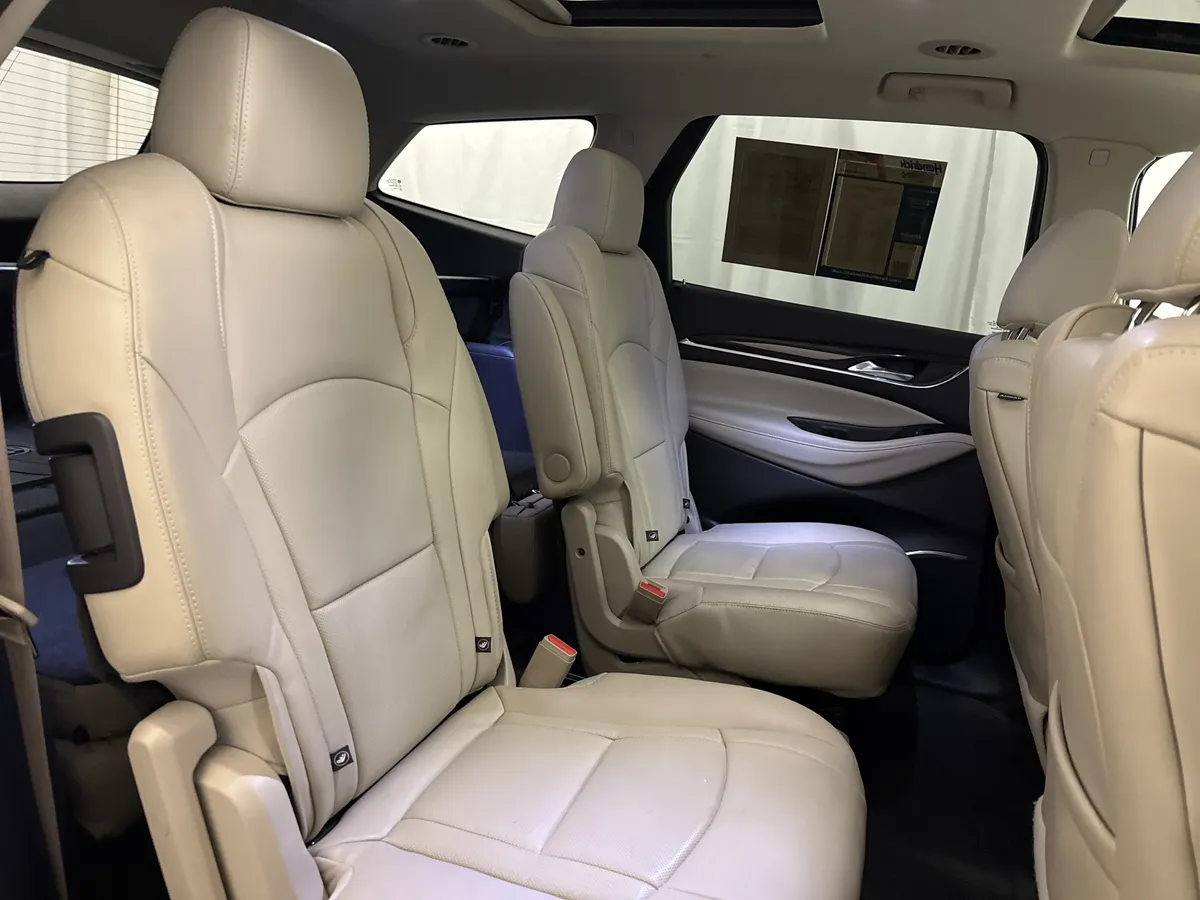 2019 Buick Enclave Premium thumbnail 31