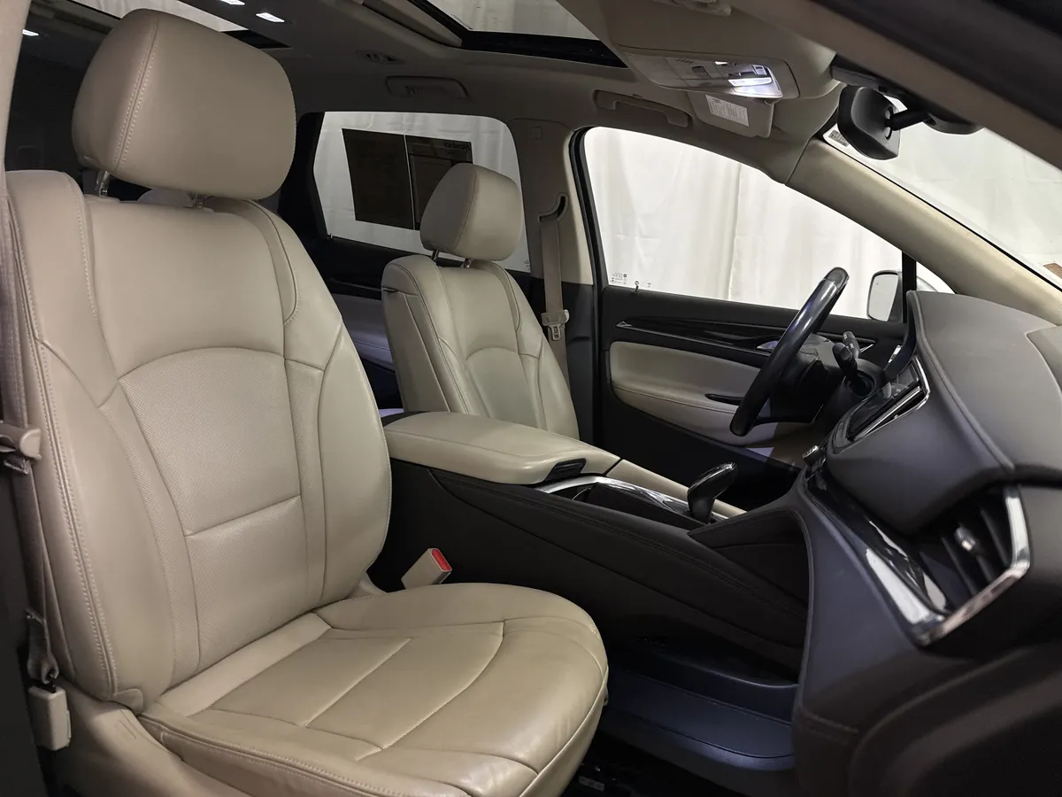 2019 Buick Enclave Premium thumbnail 32