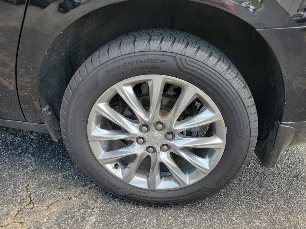 2019 Buick Enclave Premium thumbnail 25