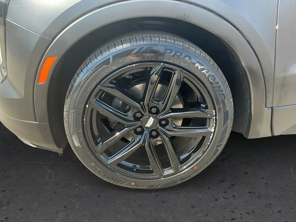 2019 Cadillac XT4 Sport thumbnail 13