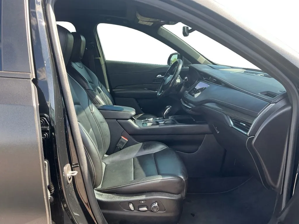 2019 Cadillac XT4 Sport thumbnail 22