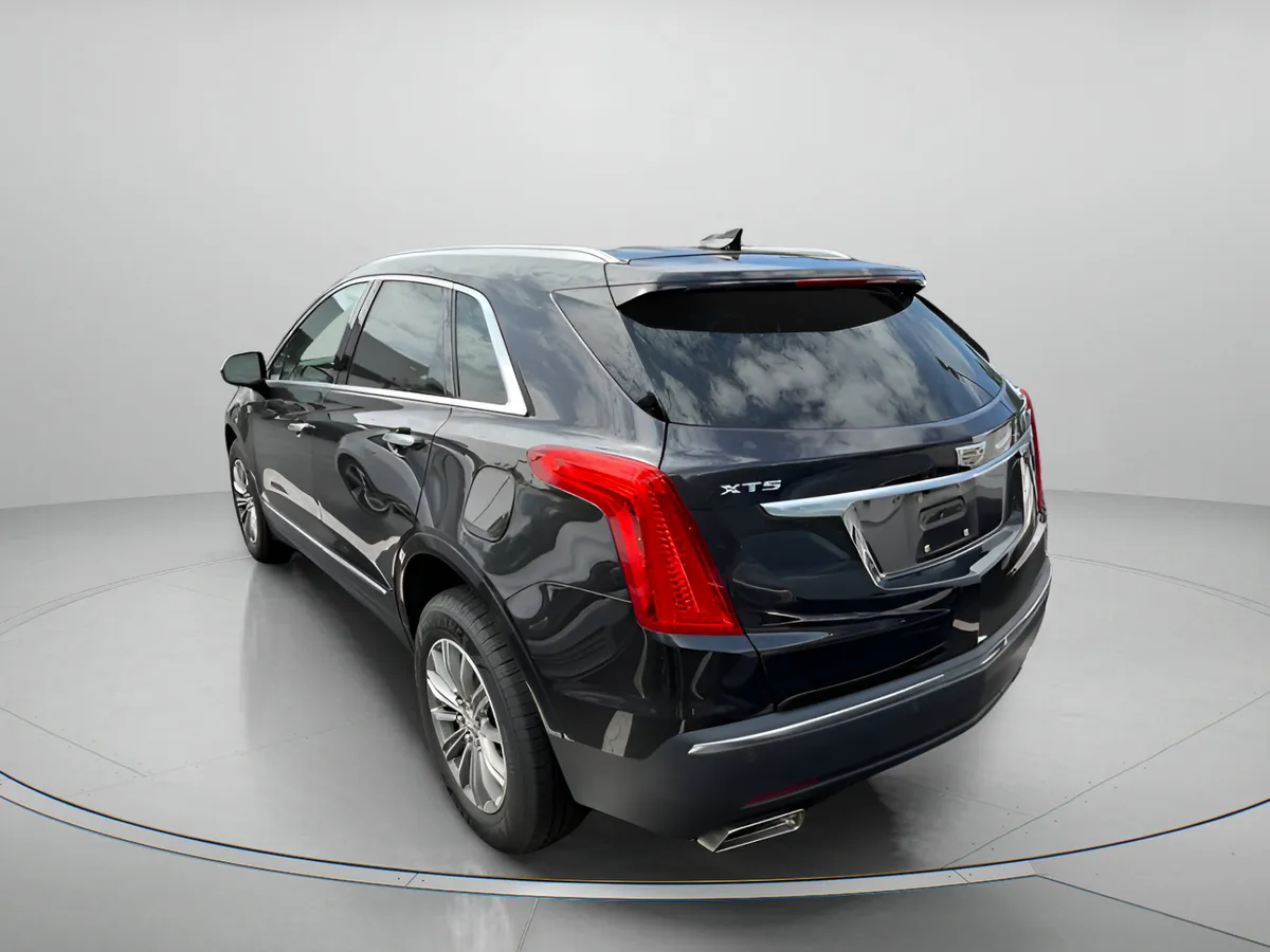 2019 CADILLAC XT5 Luxury FWD thumbnail 2