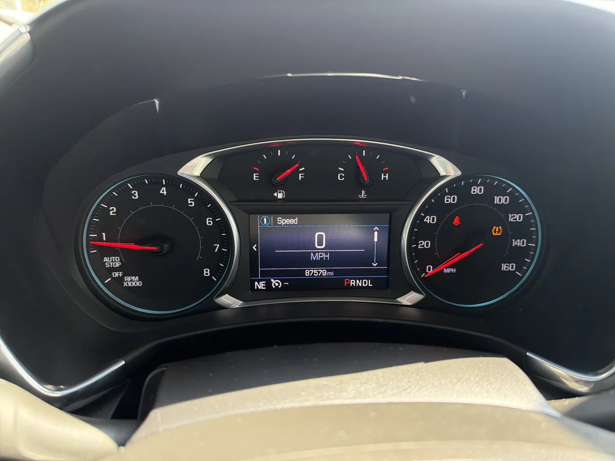 2019 Chevrolet Equinox LT thumbnail 20