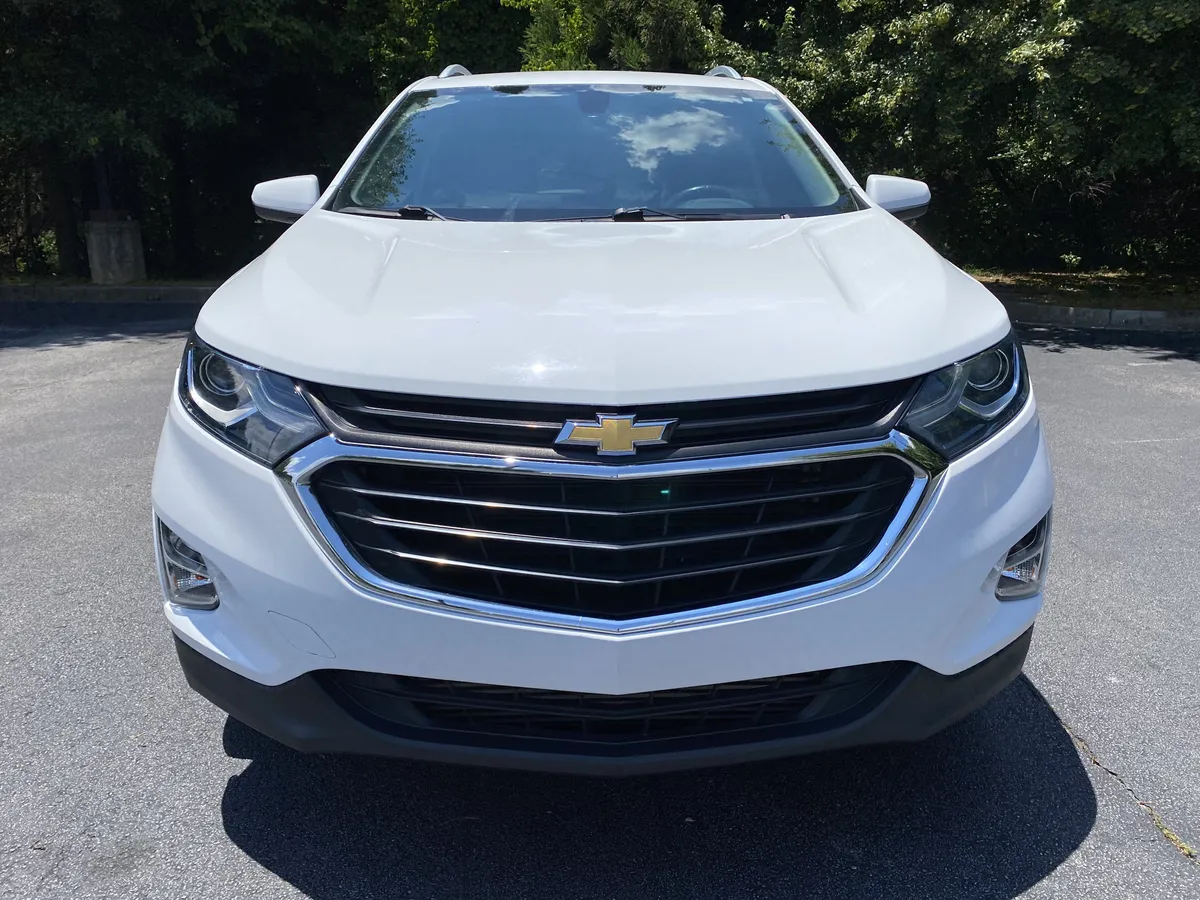 2019 Chevrolet Equinox LT thumbnail 2