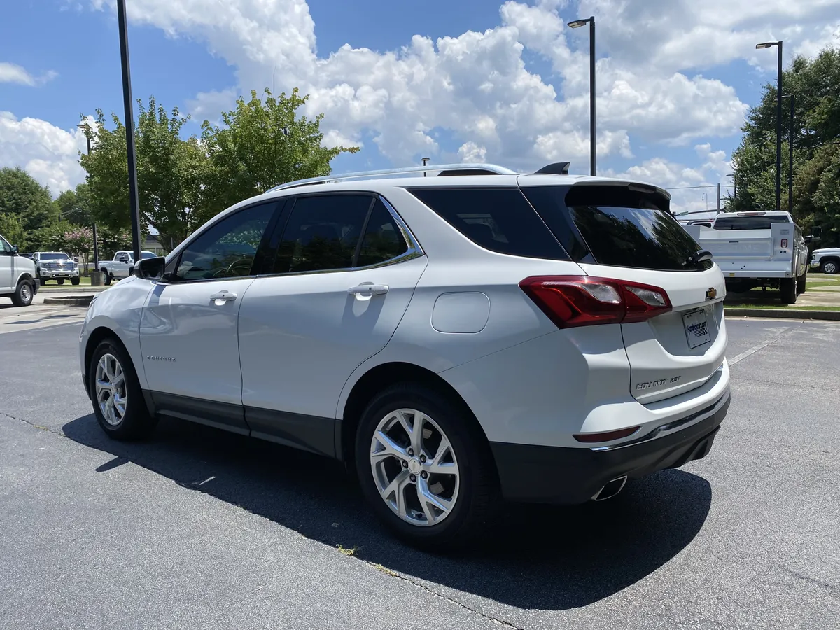 2019 Chevrolet Equinox LT thumbnail 6