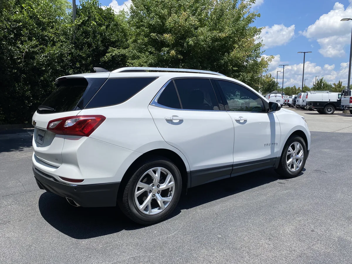 2019 Chevrolet Equinox LT thumbnail 8