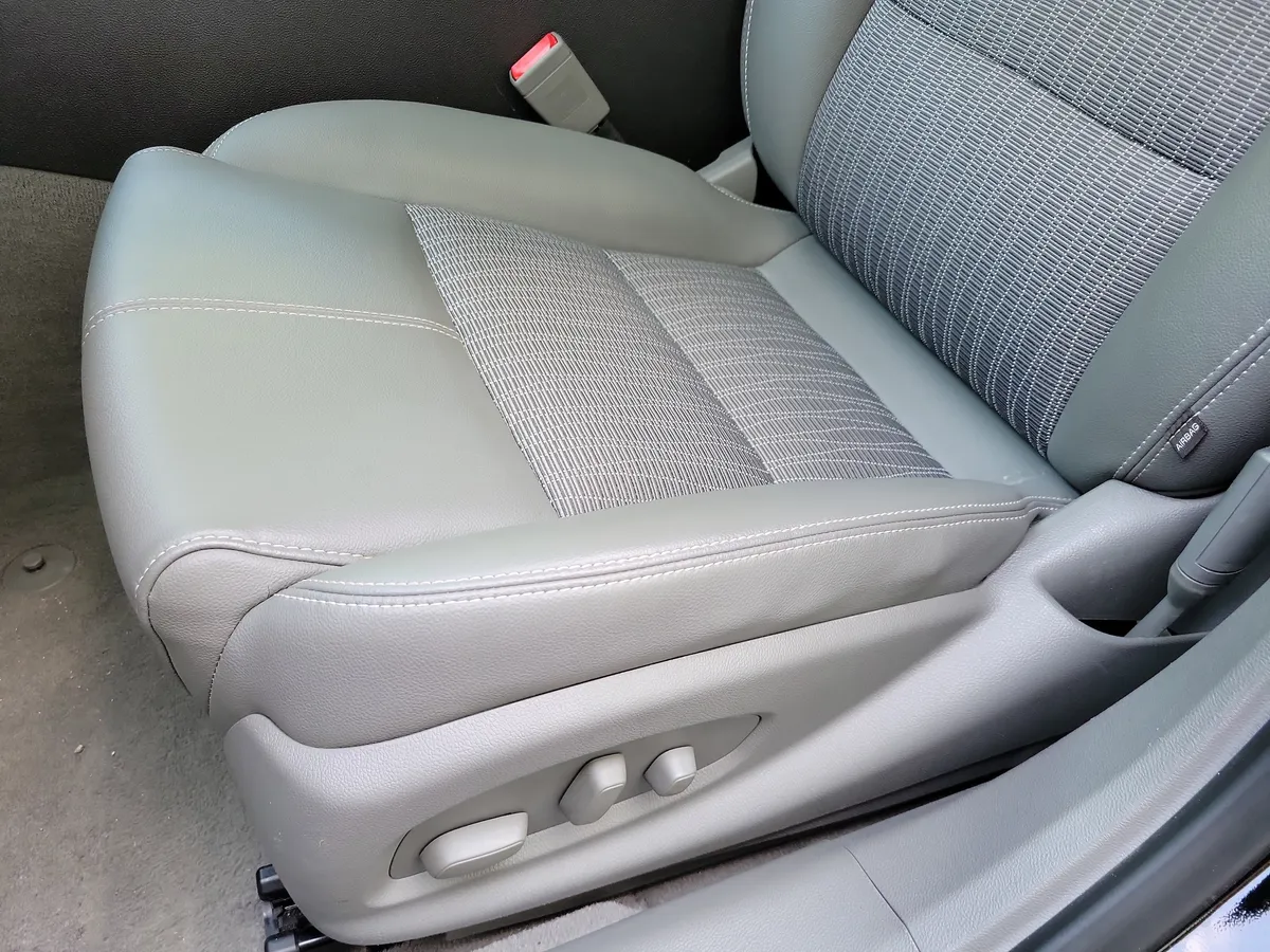 2019 Chevrolet Impala LS w/1FL thumbnail 11