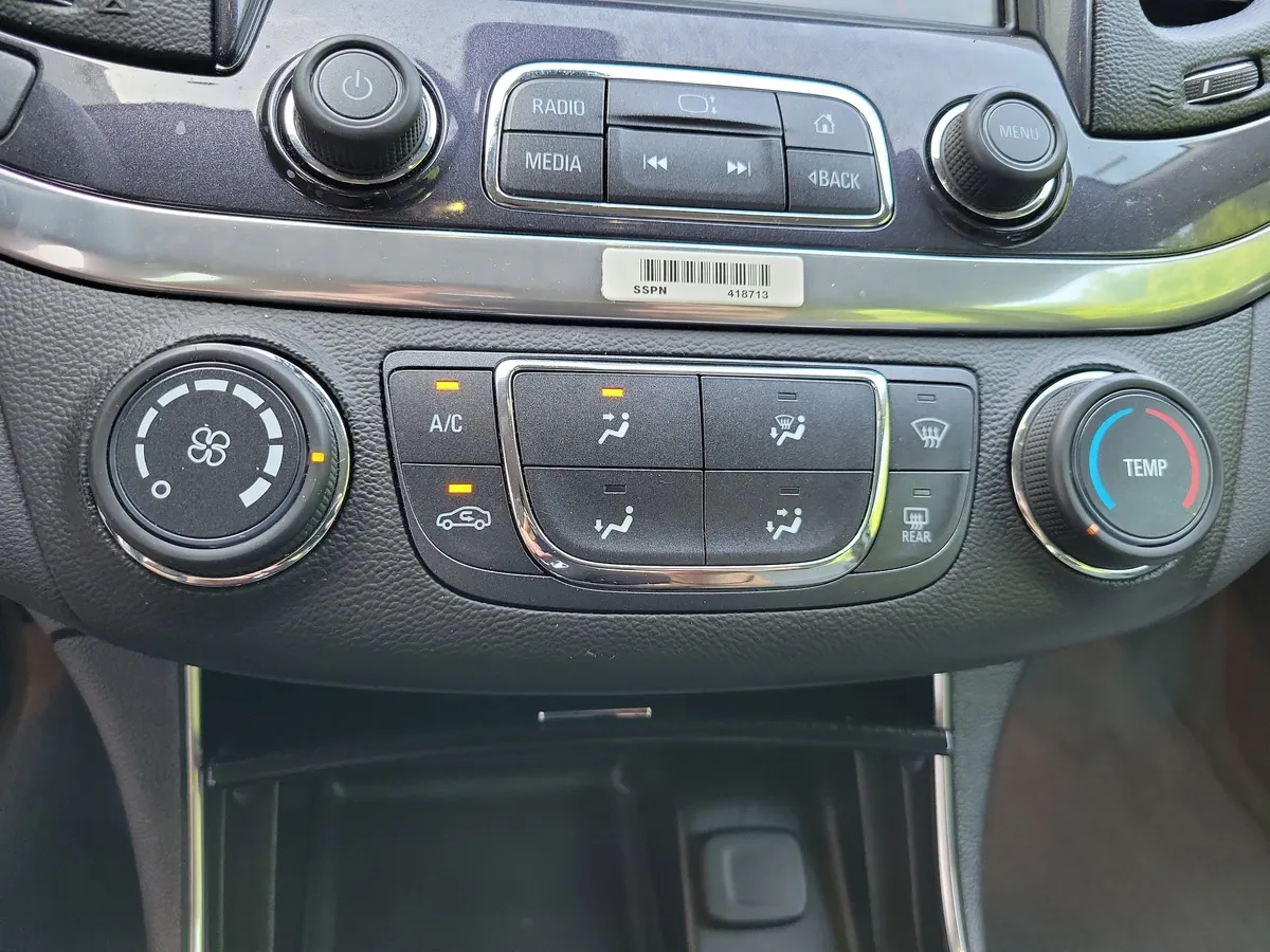 2019 Chevrolet Impala LS w/1FL thumbnail 19