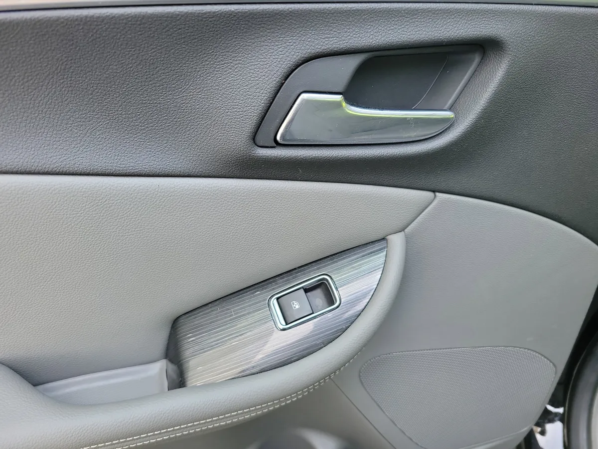 2019 Chevrolet Impala LS w/1FL thumbnail 26