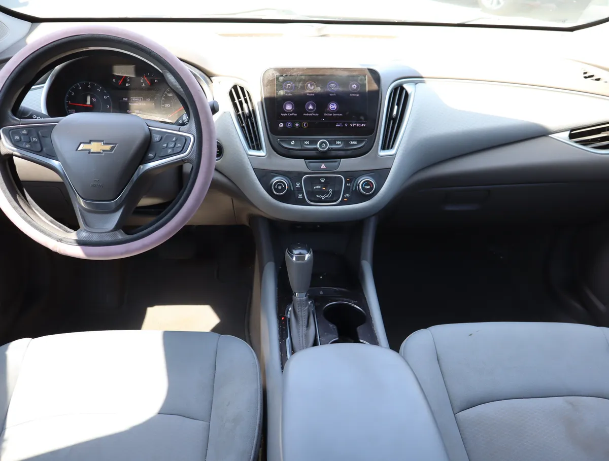 2019 Chevrolet Malibu LS thumbnail 15