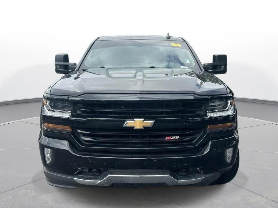 2019 Chevrolet Silverado 1500 LD LT thumbnail 3