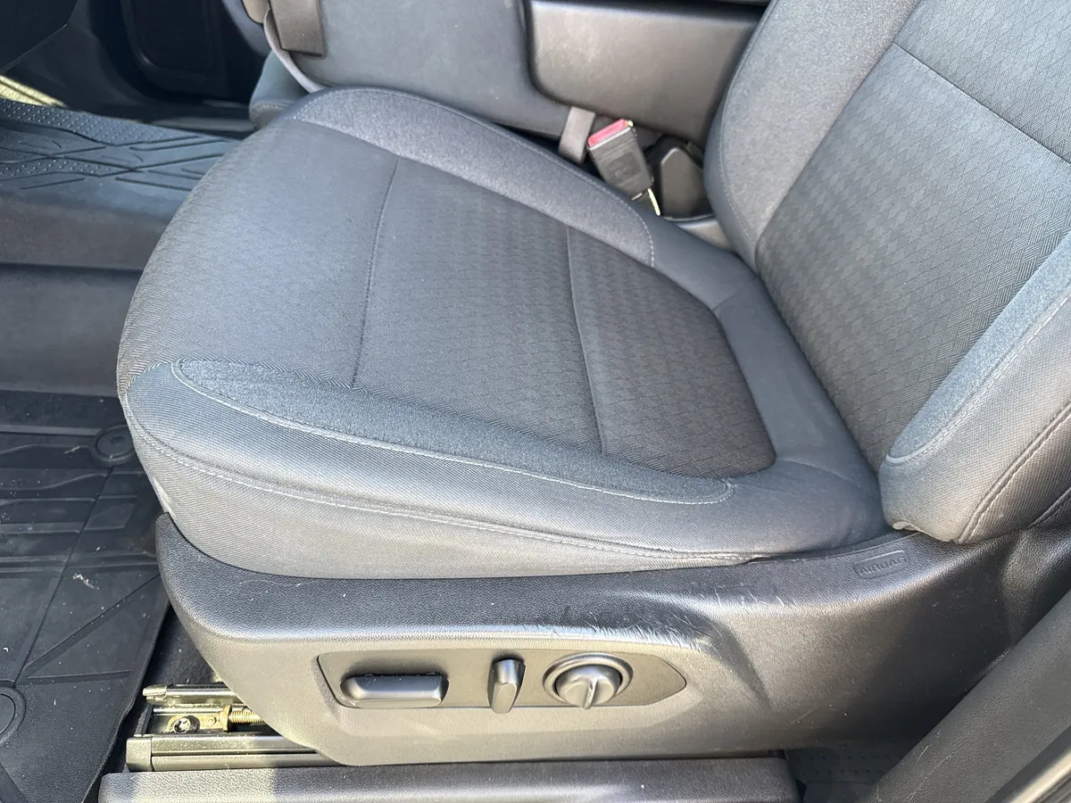 2019 Chevrolet Silverado 1500 LT thumbnail 16