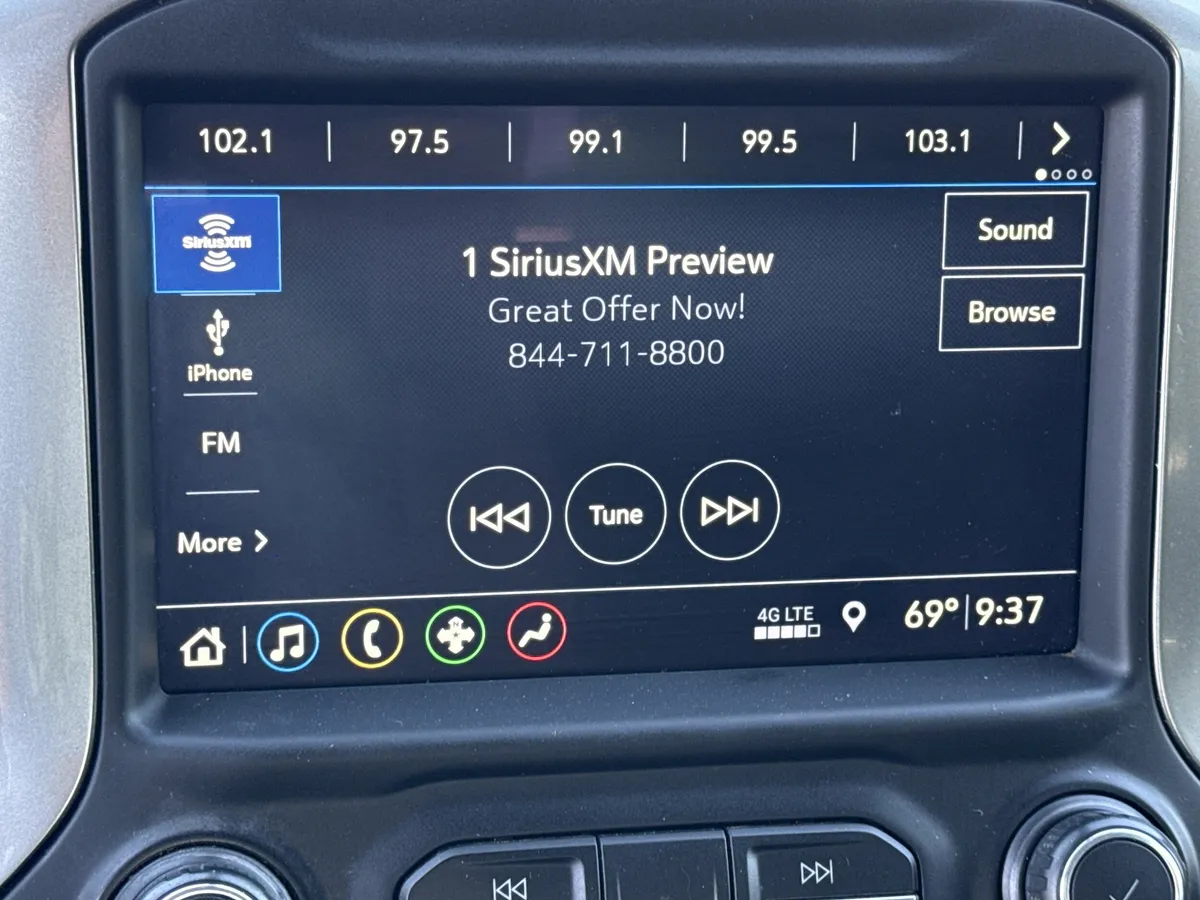 2019 Chevrolet Silverado 1500 LT thumbnail 35