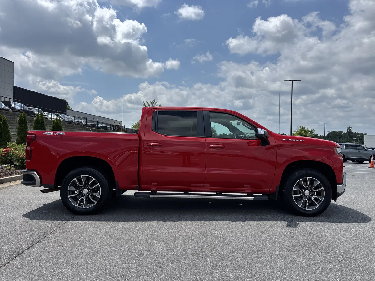 2019 Chevrolet Silverado 1500 LT thumbnail 10