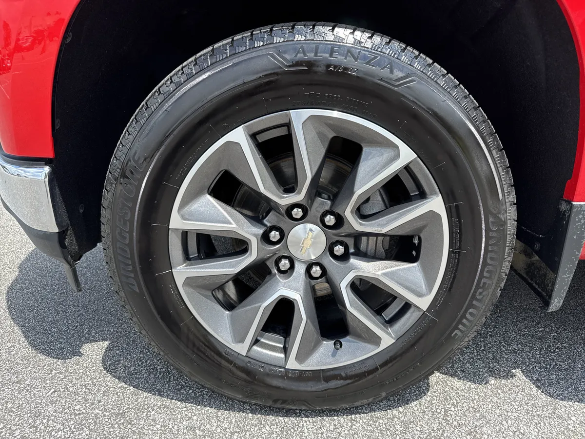 2019 Chevrolet Silverado 1500 LT thumbnail 12
