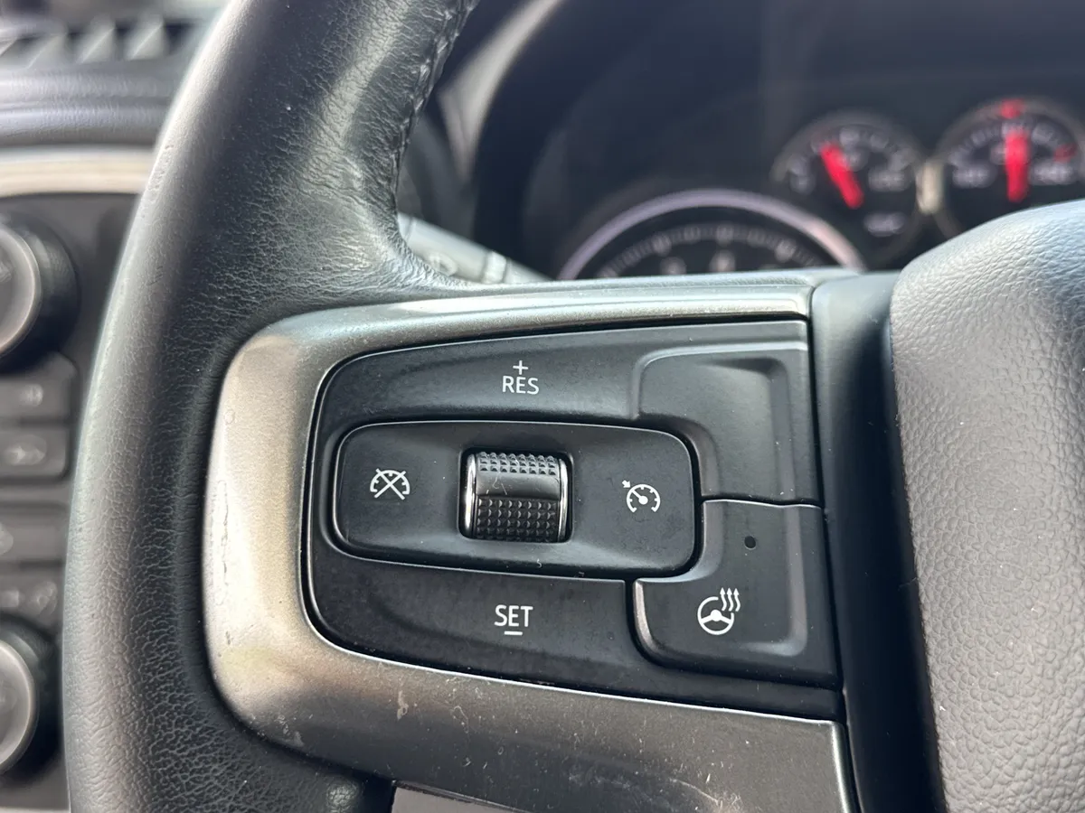 2019 Chevrolet Silverado 1500 LT thumbnail 19