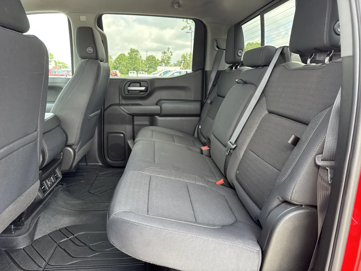 2019 Chevrolet Silverado 1500 LT thumbnail 28