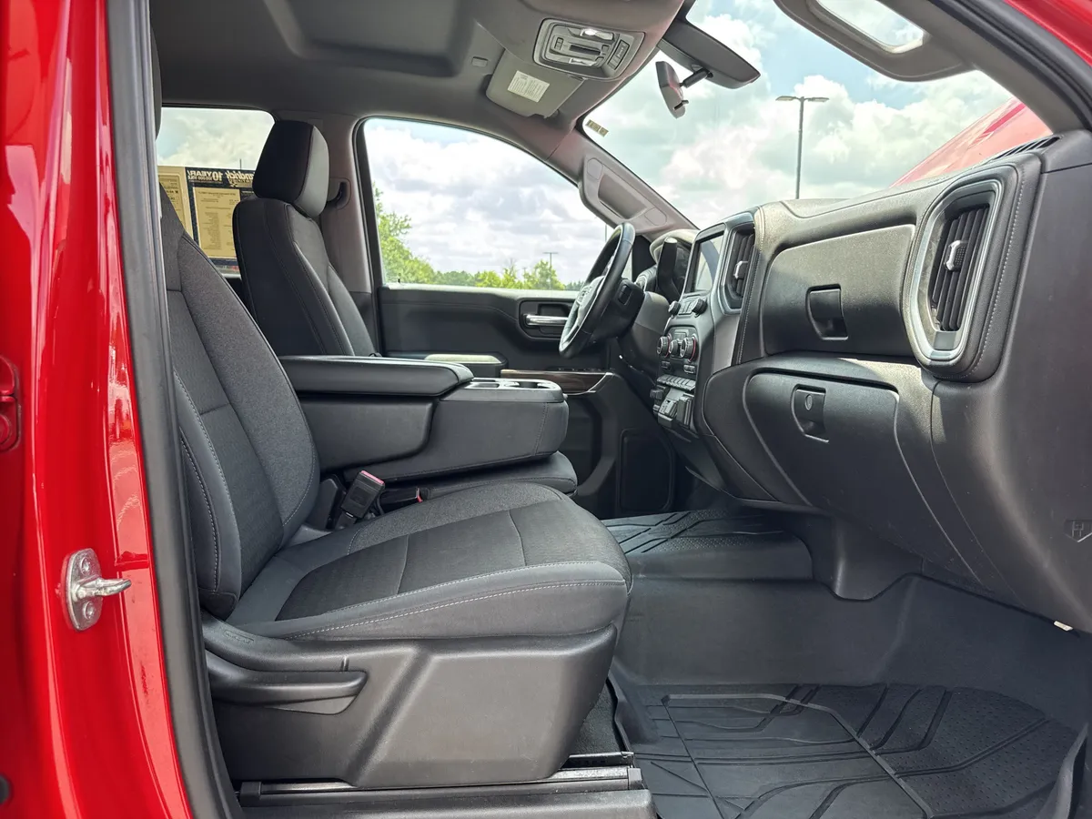 2019 Chevrolet Silverado 1500 LT thumbnail 29