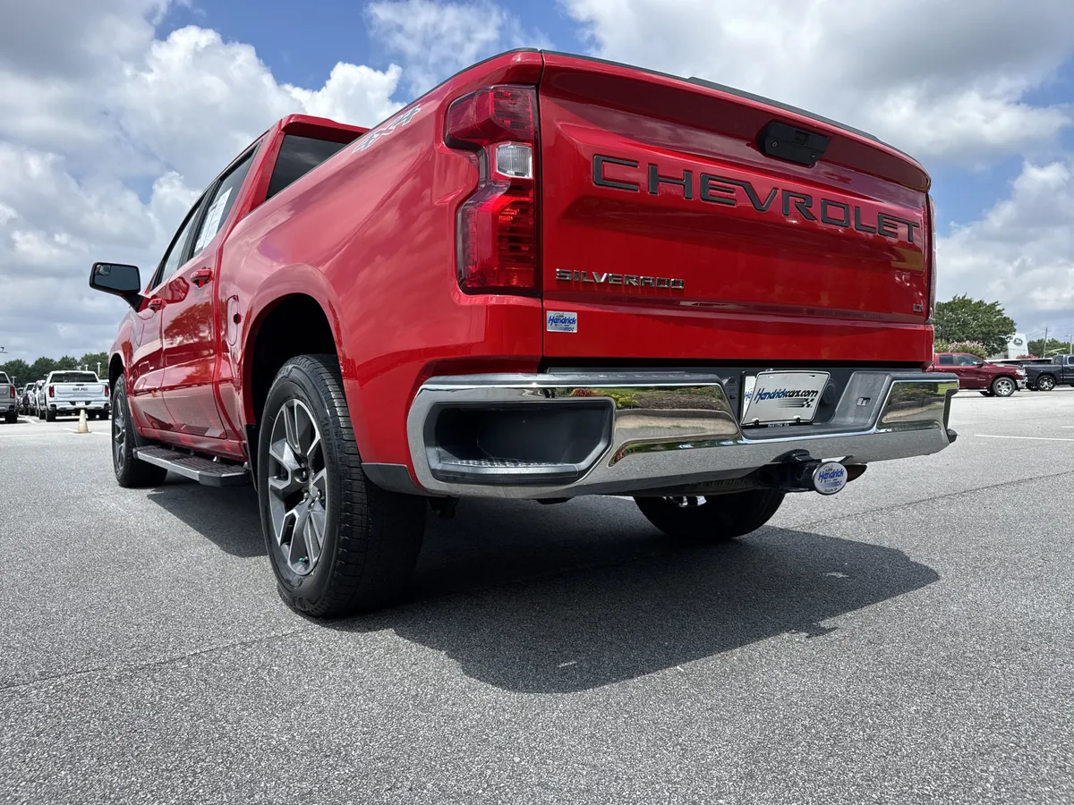 2019 Chevrolet Silverado 1500 LT thumbnail 5