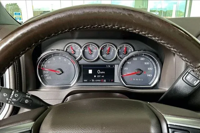 2019 Chevrolet Silverado 1500 LTZ thumbnail 12