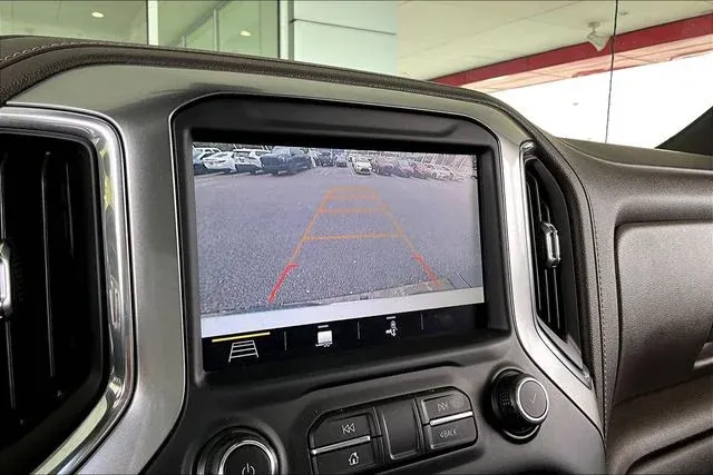 2019 Chevrolet Silverado 1500 LTZ thumbnail 13