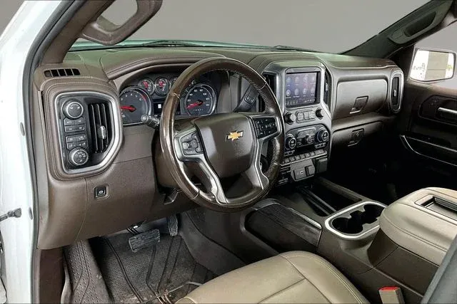 2019 Chevrolet Silverado 1500 LTZ thumbnail 14