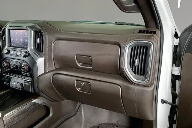 2019 Chevrolet Silverado 1500 LTZ thumbnail 21