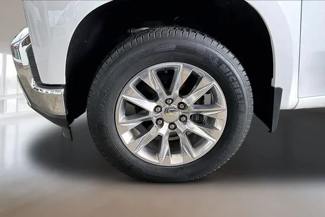 2019 Chevrolet Silverado 1500 LTZ thumbnail 29