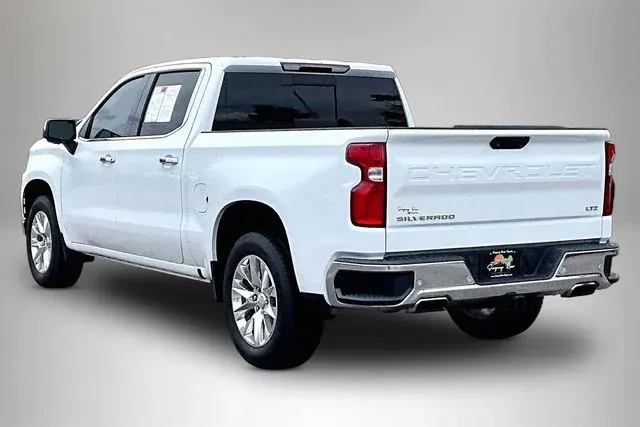 2019 Chevrolet Silverado 1500 LTZ thumbnail 4