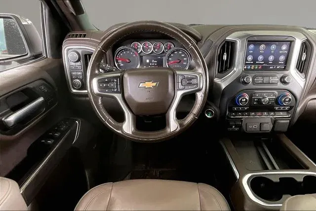 2019 Chevrolet Silverado 1500 LTZ thumbnail 8