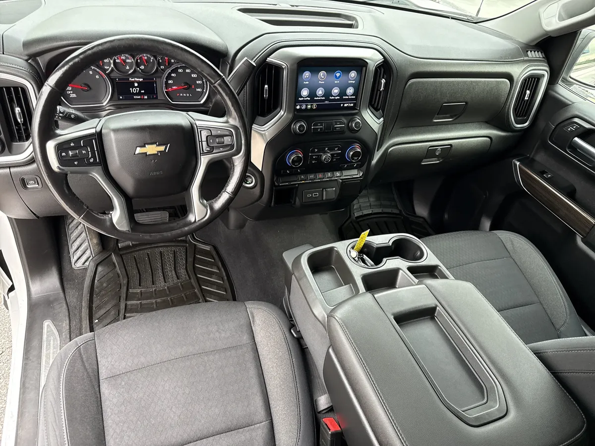2019 Chevrolet Silverado 1500 RST thumbnail 21
