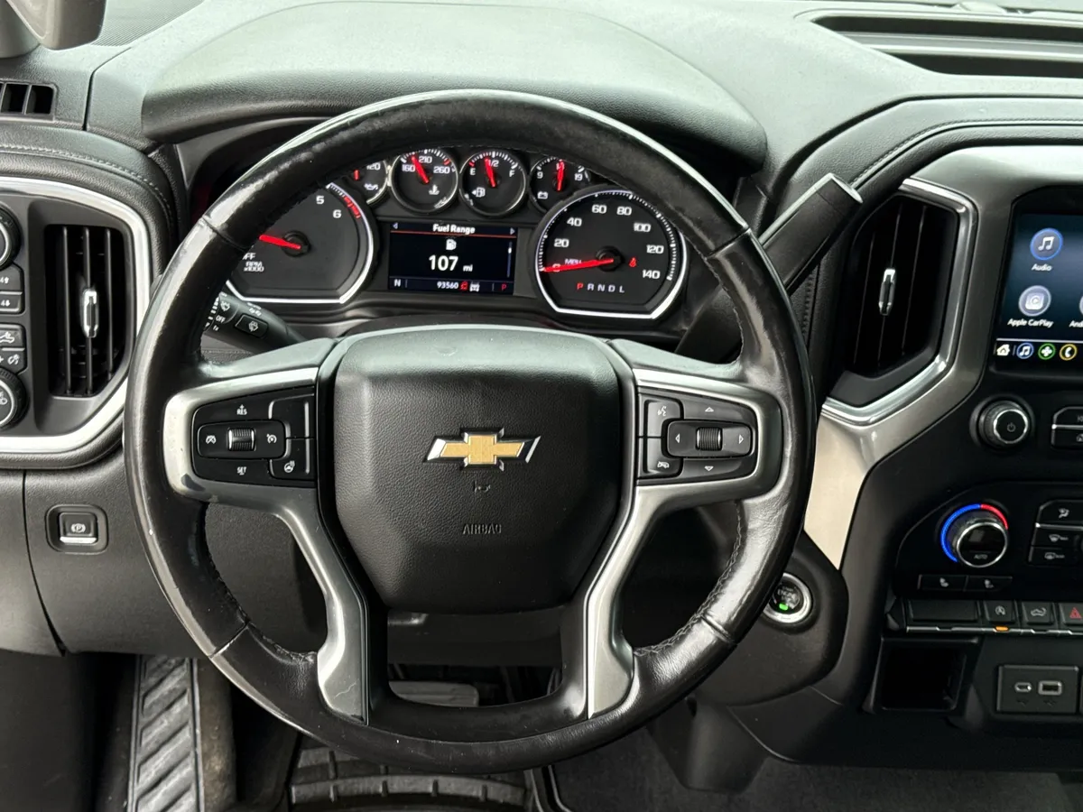 2019 Chevrolet Silverado 1500 RST thumbnail 22