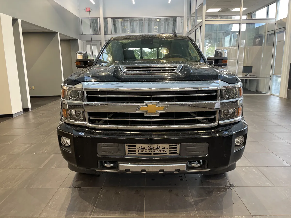 2019 Chevrolet Silverado 2500HD High Country thumbnail 2