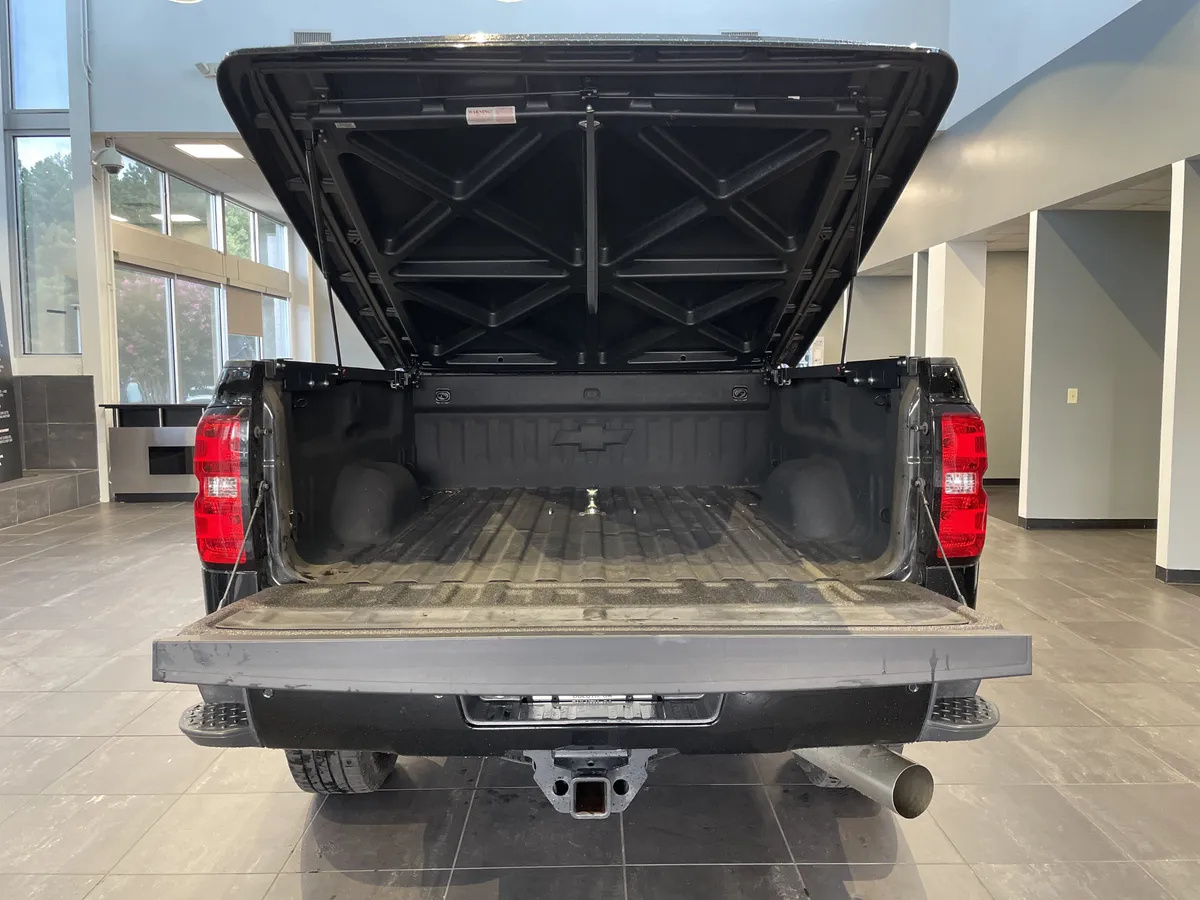 2019 Chevrolet Silverado 2500HD High Country thumbnail 34