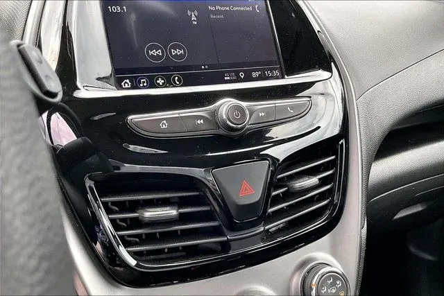 2019 Chevrolet Spark LS thumbnail 21