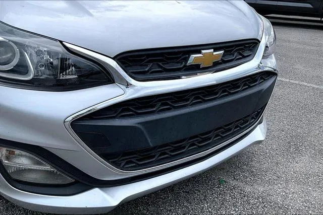2019 Chevrolet Spark LS thumbnail 25