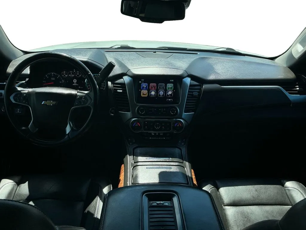 2019 Chevrolet Suburban Premier thumbnail 17