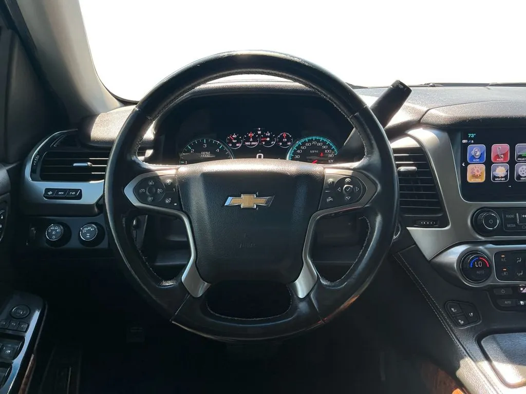 2019 Chevrolet Suburban Premier thumbnail 18