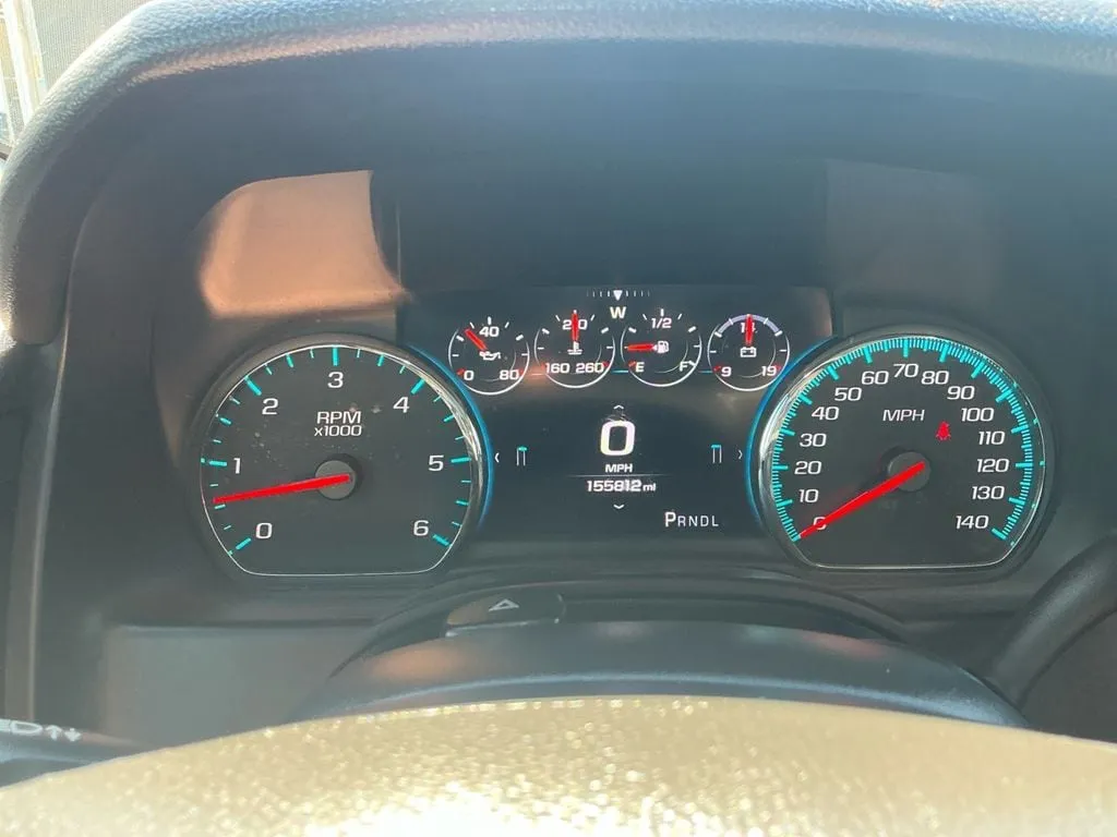 2019 Chevrolet Suburban Premier thumbnail 19