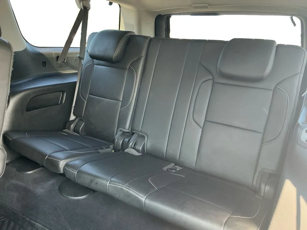 2019 Chevrolet Suburban Premier thumbnail 21