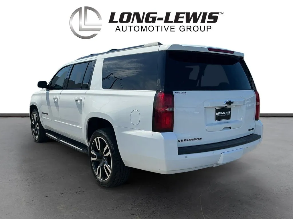 2019 Chevrolet Suburban Premier thumbnail 4