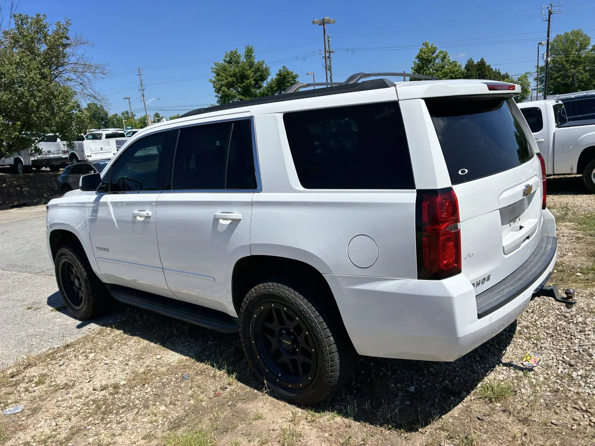 2019 Chevrolet Tahoe LS thumbnail 10