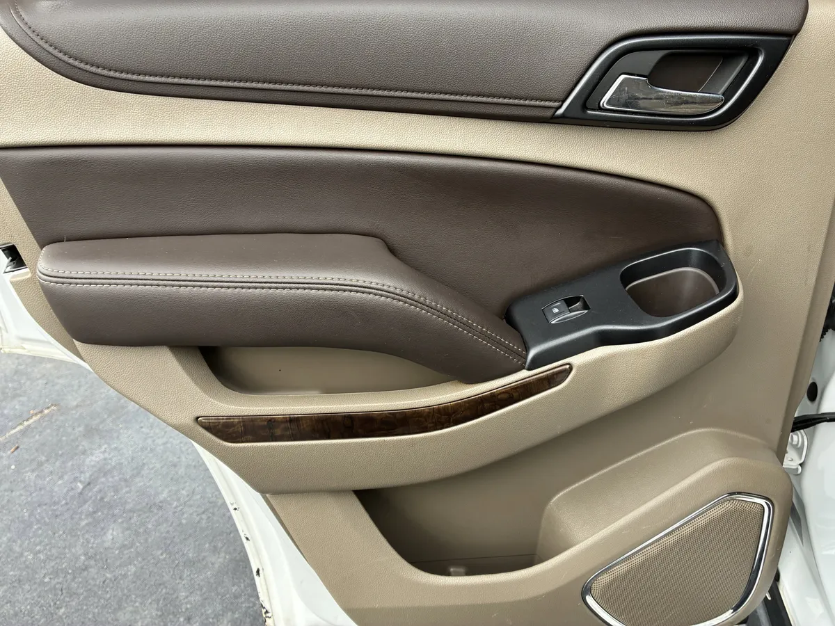 2019 Chevrolet Tahoe LS thumbnail 23