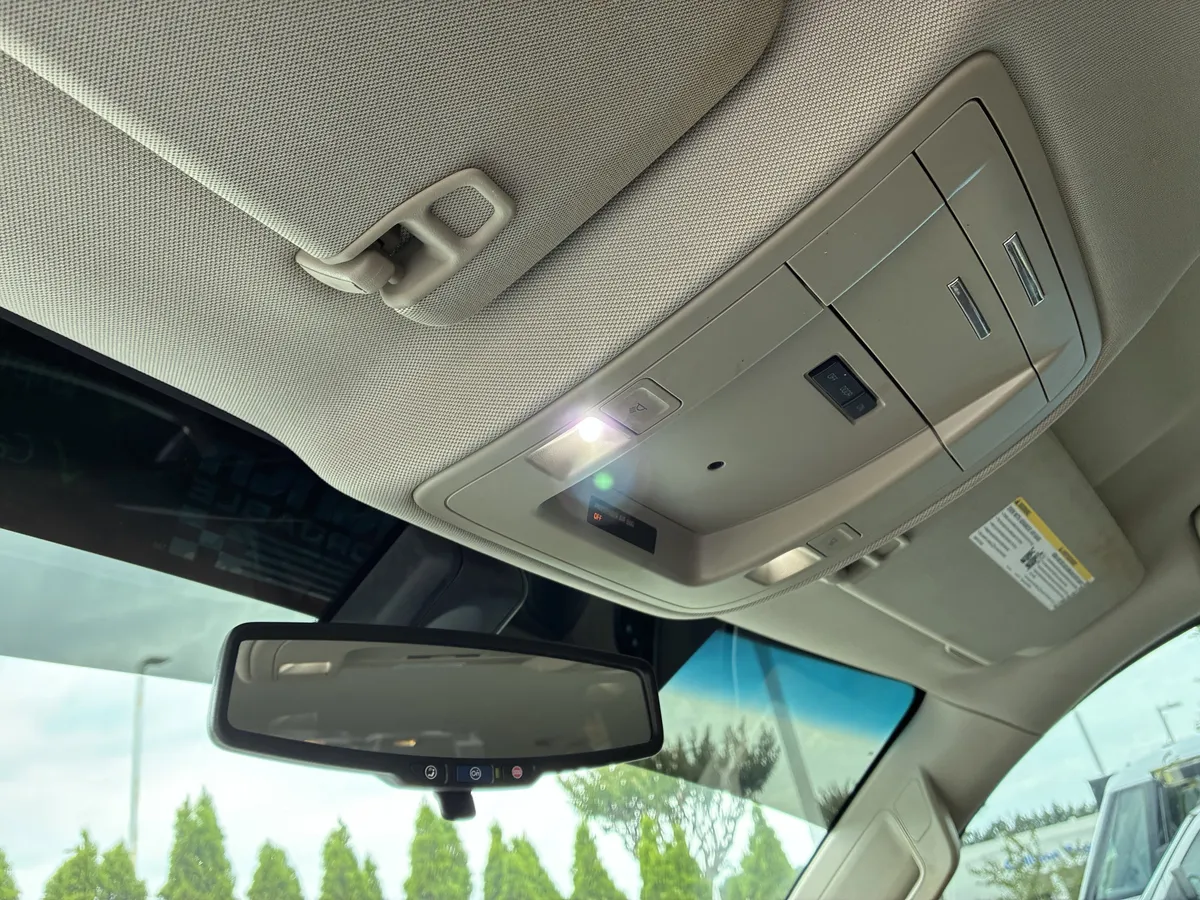 2019 Chevrolet Tahoe LS thumbnail 41