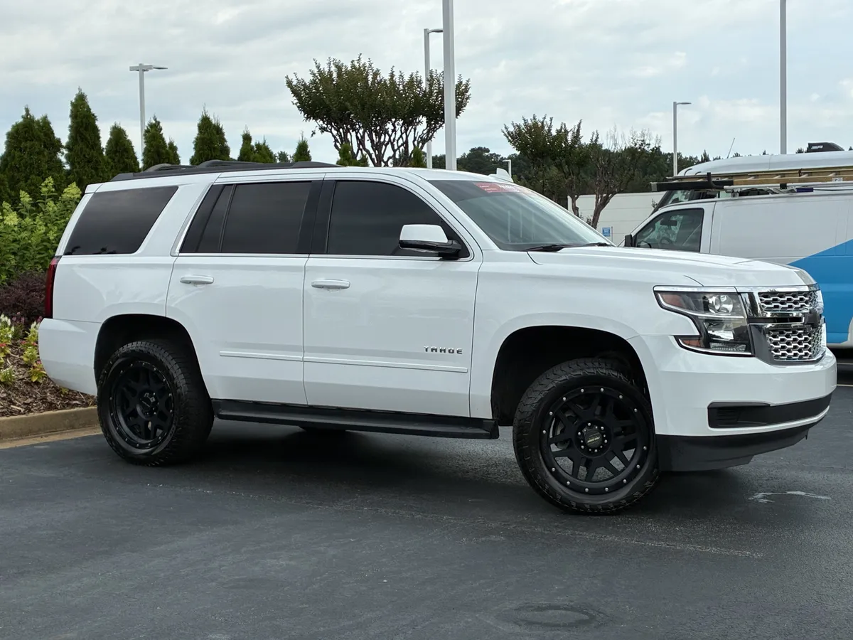 2019 Chevrolet Tahoe LS thumbnail 5