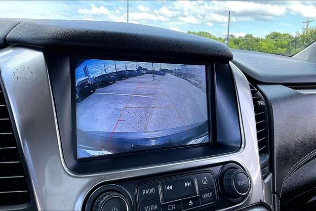 2019 Chevrolet Tahoe LT thumbnail 13